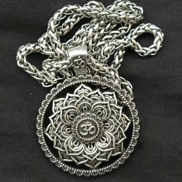 Yoga Meditation Om/Aum Symbol Necklace #1117 – Heavyweight Pendant & Chain - Picture 7 of 13